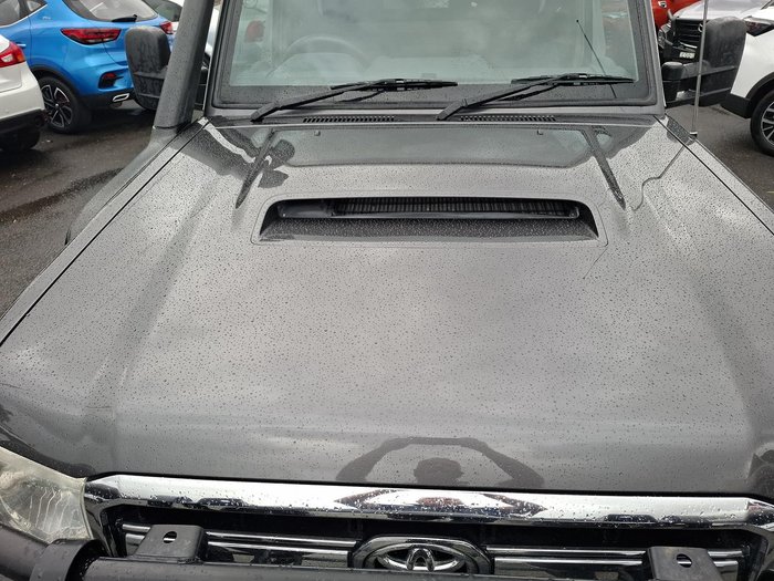 2012 Toyota Landcruiser GXL
