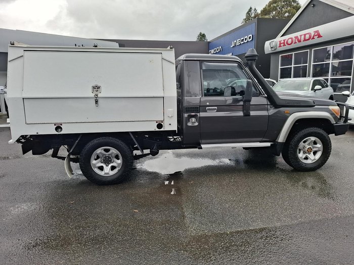 2012 Toyota Landcruiser GXL