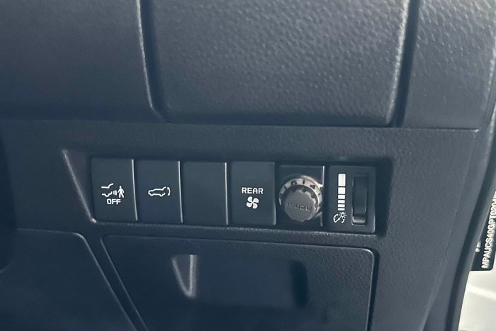 2023 Isuzu MU-X LS-U