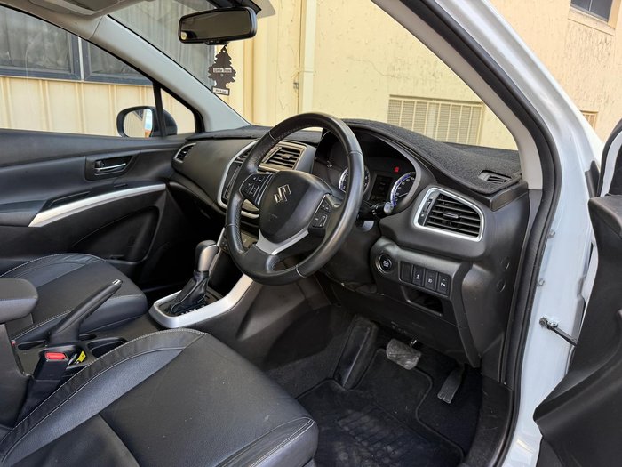 2021 Suzuki S-Cross Turbo Prestige