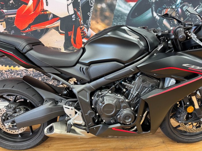 2024 Honda CBR650R MATTE BLACK