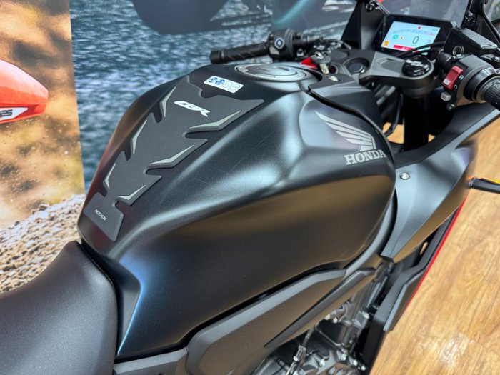 2024 Honda CBR650R MATTE BLACK