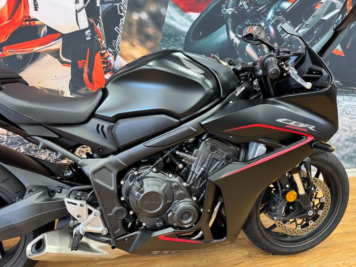 2024 Honda CBR650R MATTE BLACK