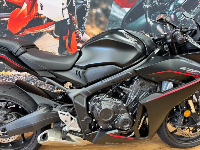 2024 Honda CBR650R MATTE BLACK