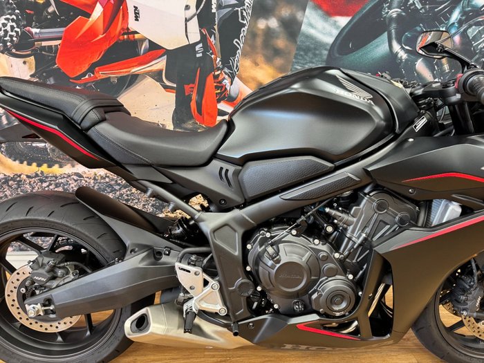 2024 Honda CBR650R MATTE BLACK