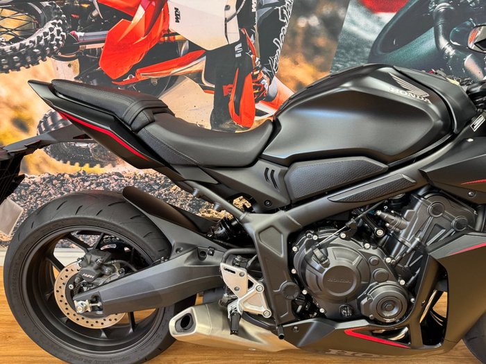 2024 Honda CBR650R MATTE BLACK