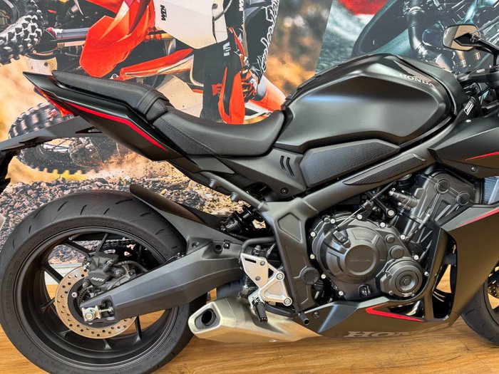 2024 Honda CBR650R MATTE BLACK