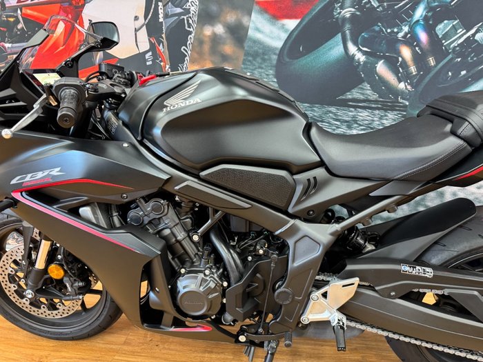 2024 Honda CBR650R MATTE BLACK