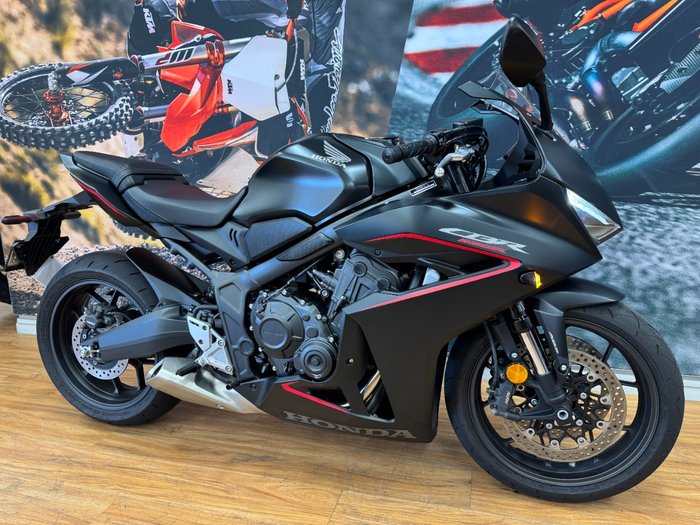 2024 Honda CBR650R MATTE BLACK