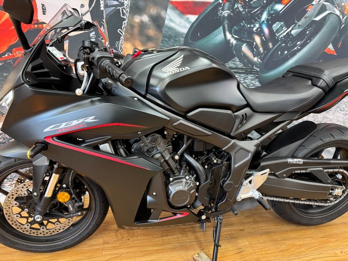 2024 Honda CBR650R MATTE BLACK