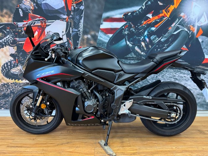 2024 Honda CBR650R MATTE BLACK