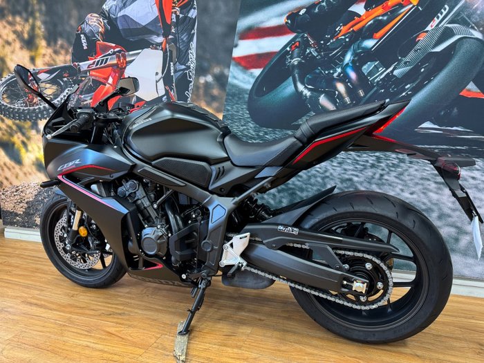 2024 Honda CBR650R MATTE BLACK