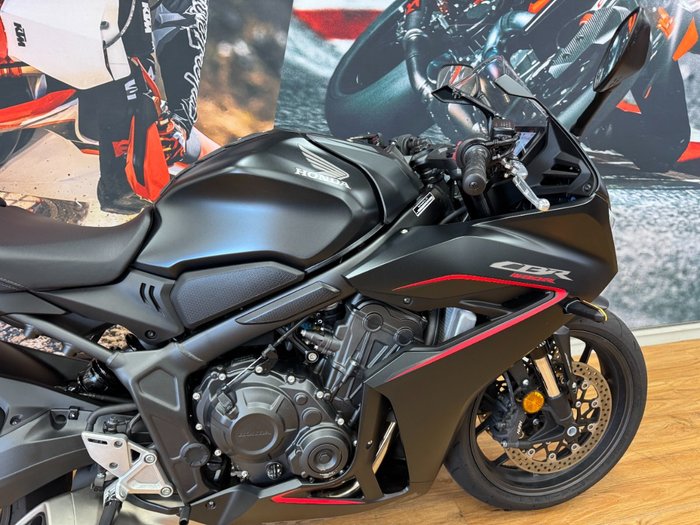 2024 Honda CBR650R MATTE BLACK
