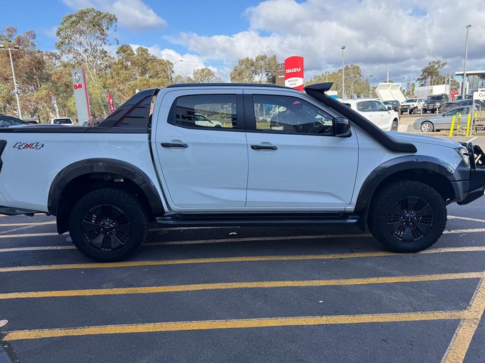 2022 Isuzu D-MAX X-TERRAIN