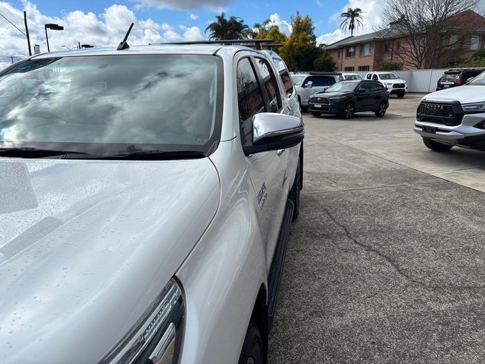 2018 Toyota Hilux SR5