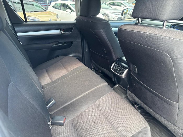 2018 Toyota Hilux SR5