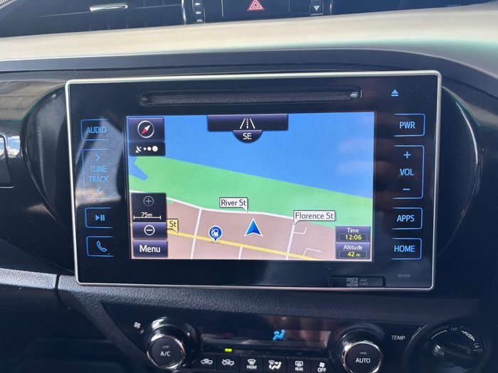 2018 Toyota Hilux SR5