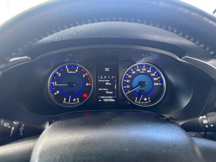 2018 Toyota Hilux SR5