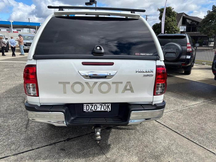 2018 Toyota Hilux SR5
