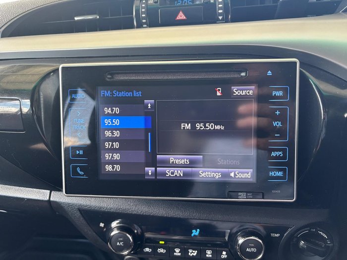 2018 Toyota Hilux SR5