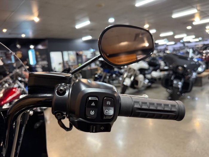 2025 Harley-davidson FLHC HERITAGE CLASSIC (117) BLACK