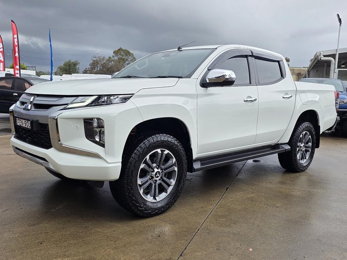 2023 Mitsubishi Triton GLS