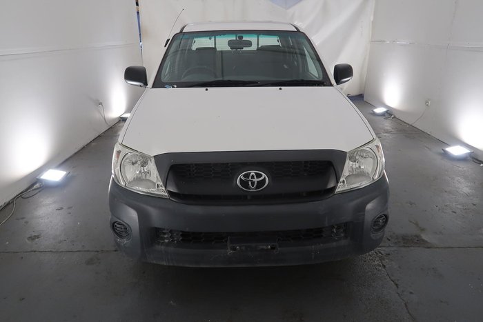 2009 Toyota Hilux Workmate TGN16R MY09 4x2 Glacier White