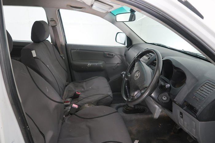 2009 Toyota Hilux Workmate TGN16R MY09 4x2 Glacier White