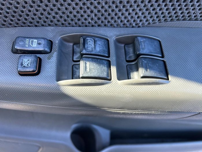 2012 Toyota Hilux SR
