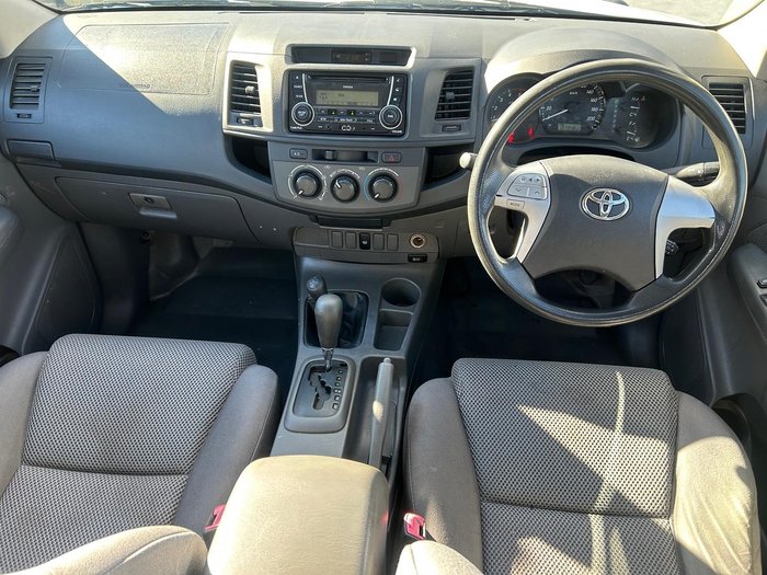 2012 Toyota Hilux SR