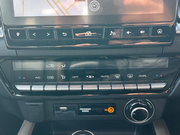 2023 Mazda BT-50 SP