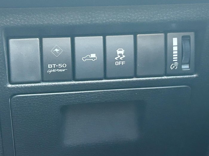 2023 Mazda BT-50 SP