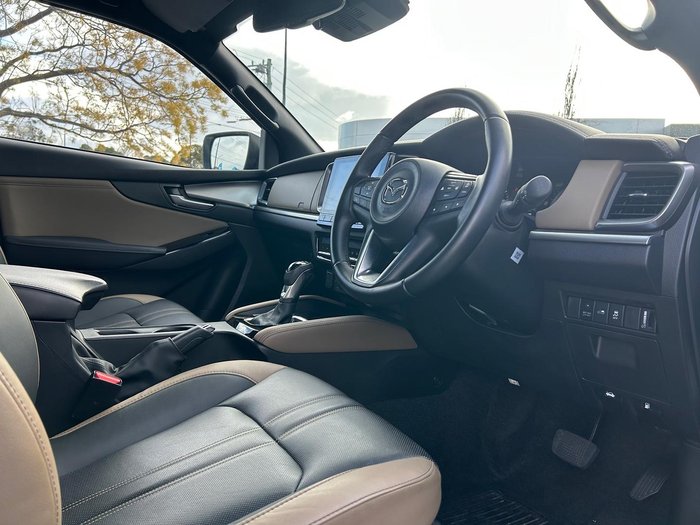 2023 Mazda BT-50 SP