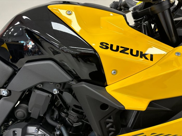 2023 Suzuki 2023 Suzuki 800CC GSX800R Yellow
