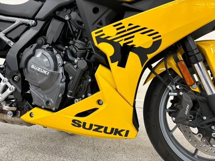 2023 Suzuki 2023 Suzuki 800CC GSX800R Yellow