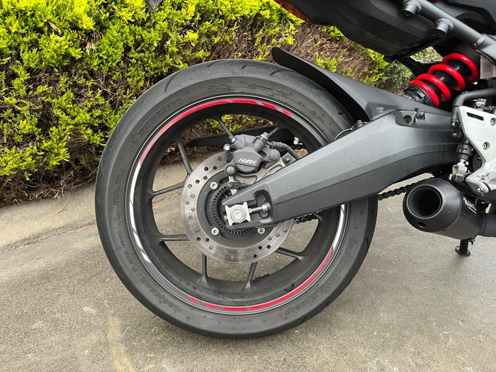 2023 Honda CBR650R Red