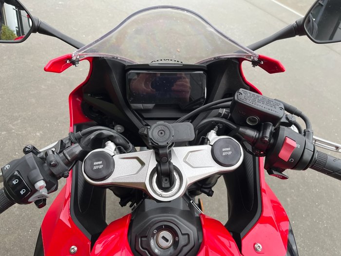 2023 Honda CBR650R Red