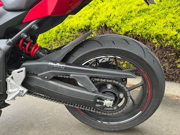 2023 Honda CBR650R Red