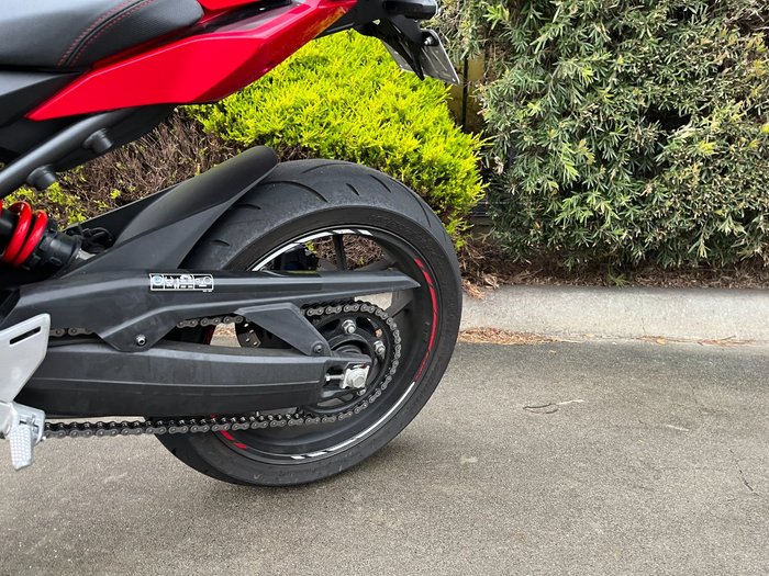 2023 Honda CBR650R Red