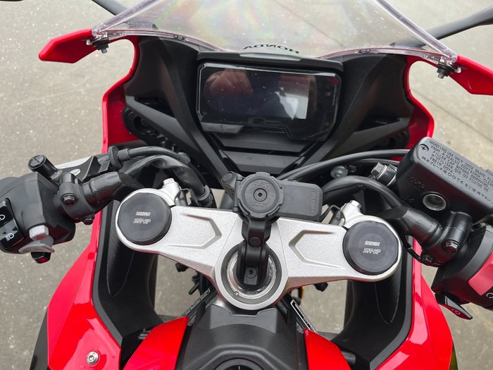 2023 Honda CBR650R Red