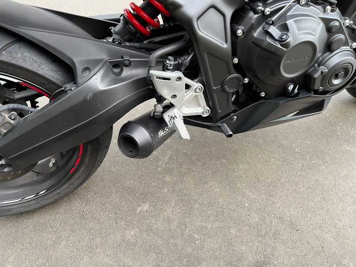 2023 Honda CBR650R Red
