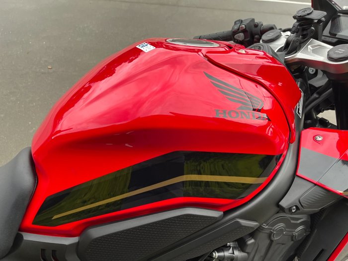 2023 Honda CBR650R Red