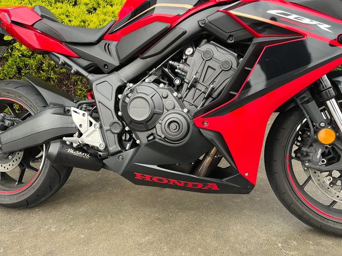 2023 Honda CBR650R Red