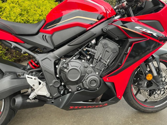 2023 Honda CBR650R Red
