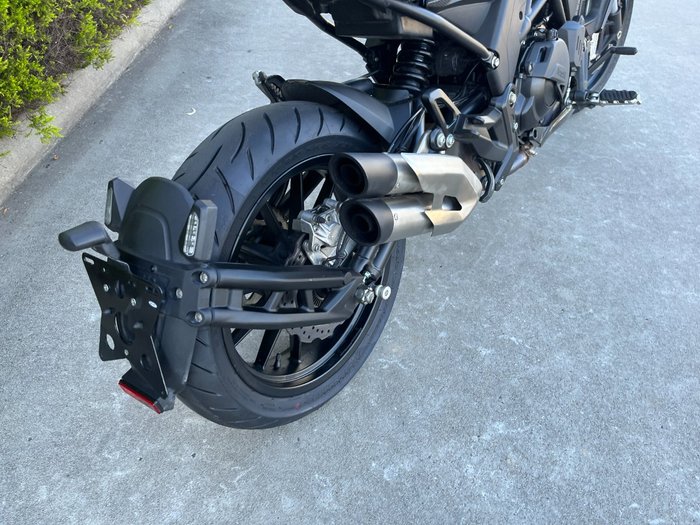 2021 Benelli 502C Blue