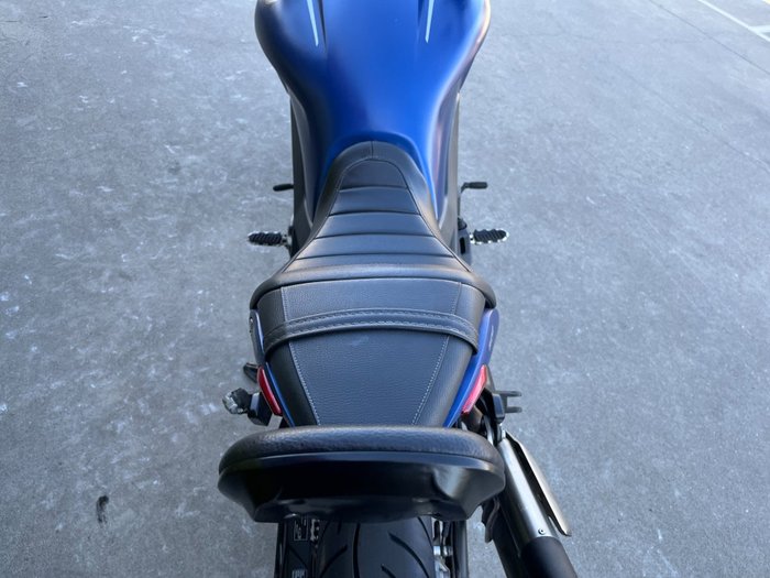 2021 Benelli 502C Blue