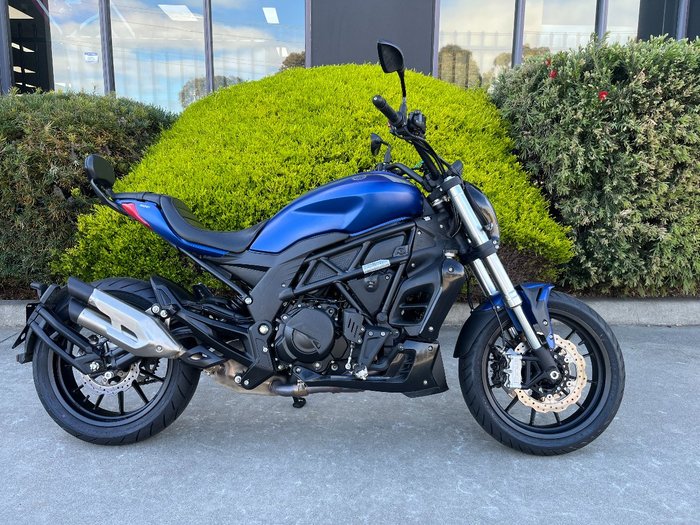 2021 Benelli 502C Blue