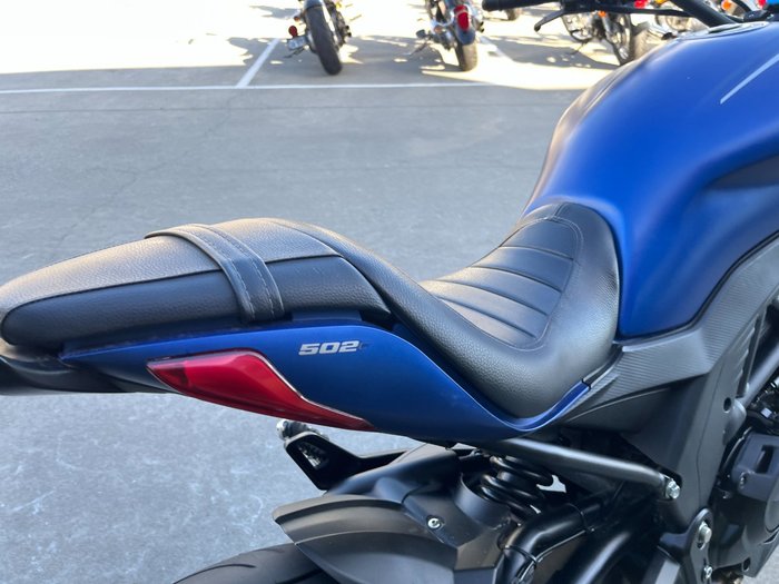 2021 Benelli 502C Blue