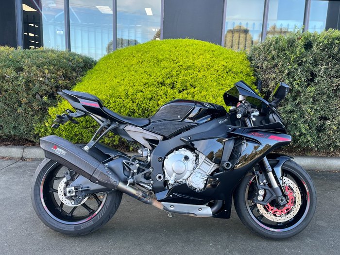 2015 Yamaha YZF-R1 Black