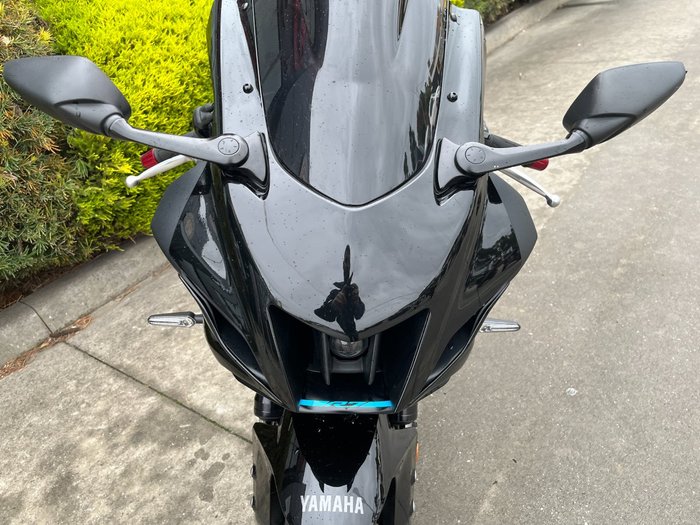 2023 Yamaha YZF-R7LA Black